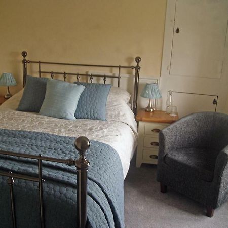 The Old Smithy Bed & Breakfast Clovelly Exterior photo